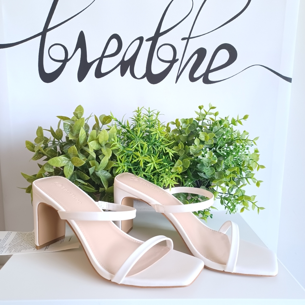 The Drop Avery Square Toe Sandals | Size EU 39 / US 8 | Ivory - Picture 3 of 7